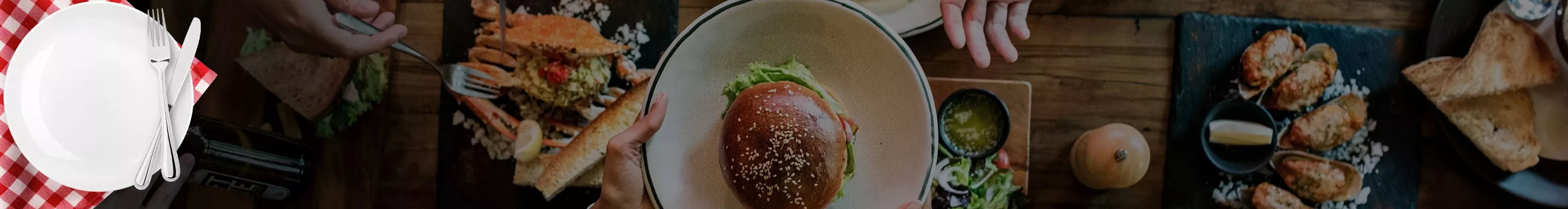 Au restaurant de la rivière